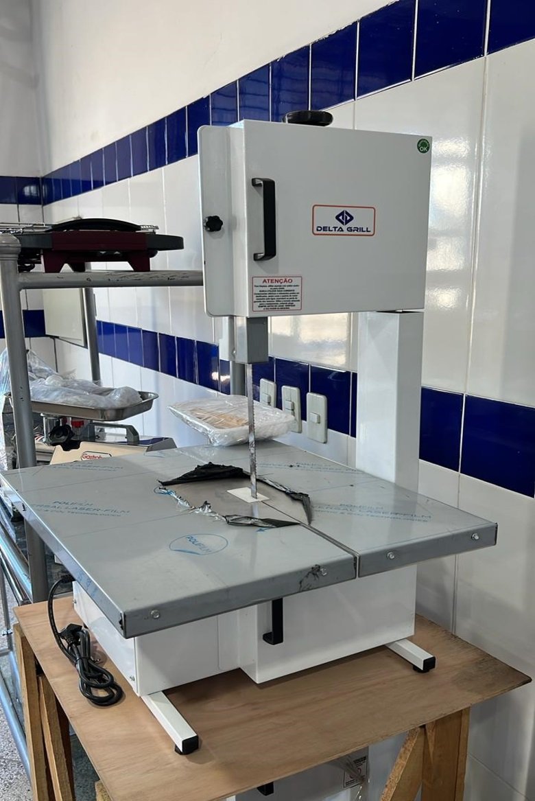 Sierra de cinta para carne y hueso - Imagen 3